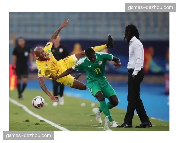 荷兰突尼斯橙衣军团北非对决 范加尔控球面临迦太基雄鹰快速反击